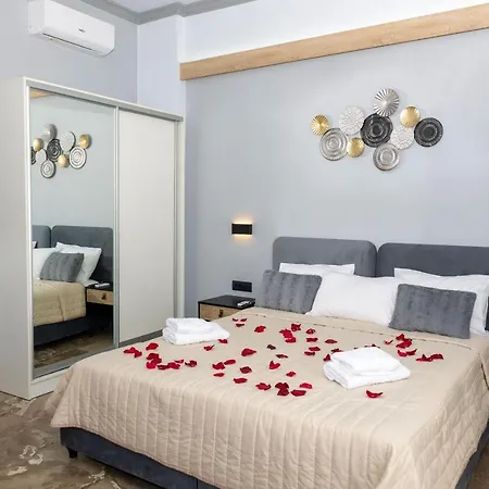 Queen Mary Beachfront Studios Agia Marina Exterior foto