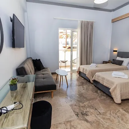 Queen Mary Beachfront Studios Agia Marina Exterior foto